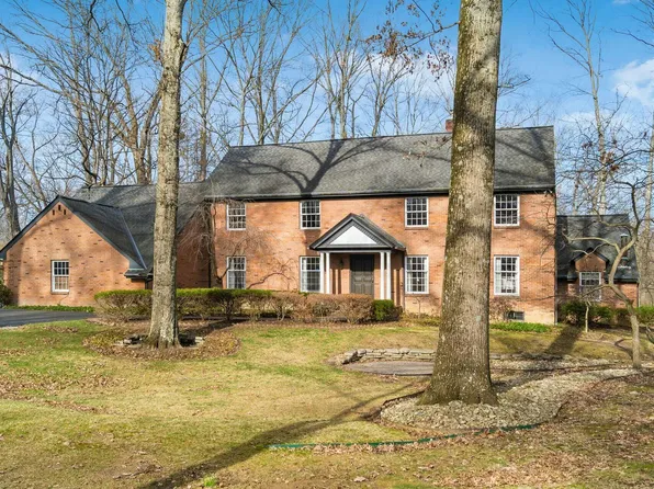 826 Fairway Blvd, Columbus, OH 43213
