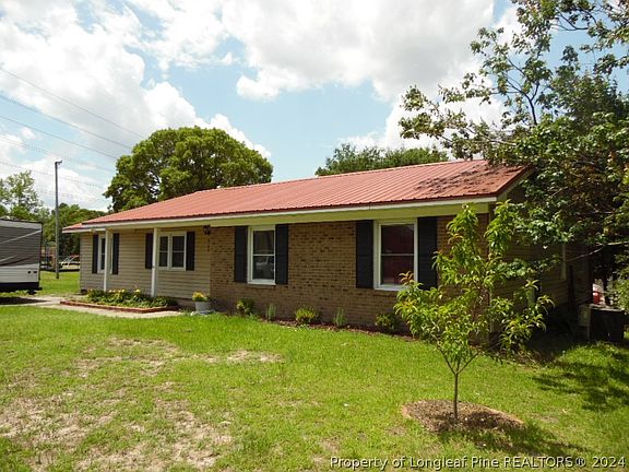 3rd image of 6106 Lexington Dr
