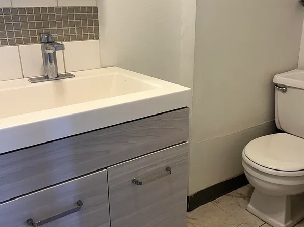 527 Willow Avenue image 9 of 9