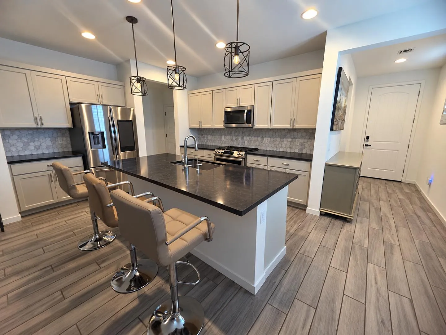 12054 W Wier Ave — Photo 4