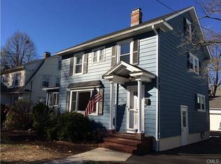68 Pierce Ave, Bridgeport, CT 06604