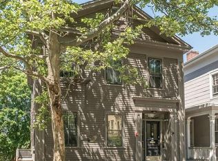 136 Benefit St #1B, Providence, RI 02903