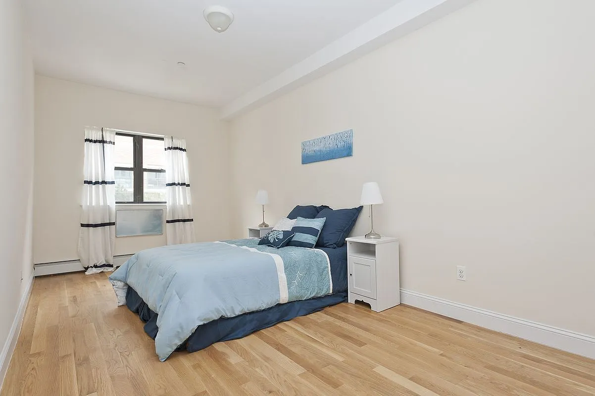 264 Winthrop Street — Photo 3