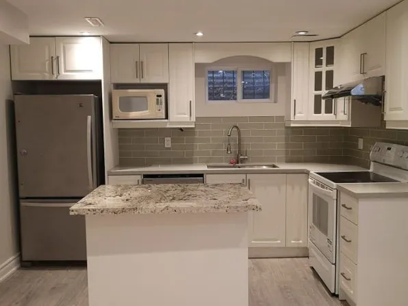 46 Willowbrook Rd, Markham, ON L3T 4W9