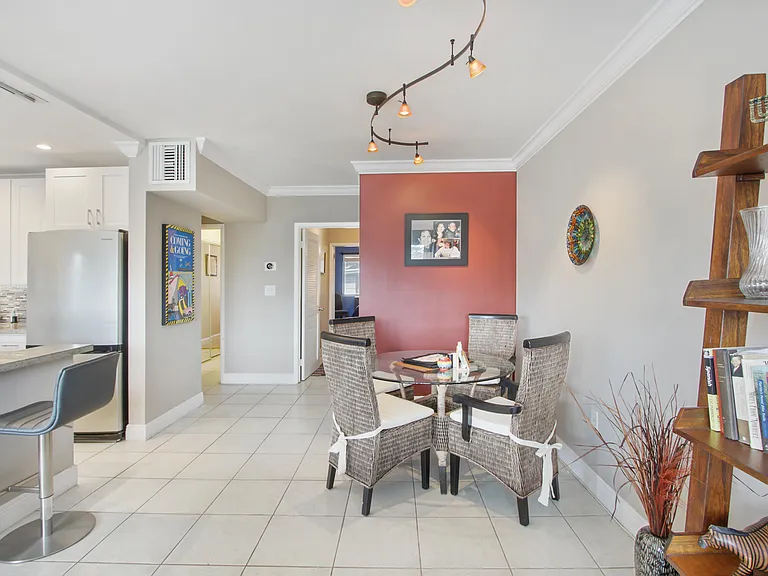 180 Isle Of Venice Dr #222 — Photo 8