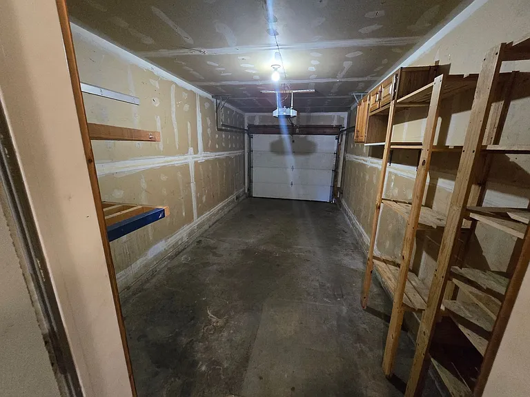 4727 Fairfax St — Photo 11