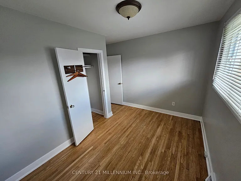 32 Stewart Ave #UPPER — Photo 3