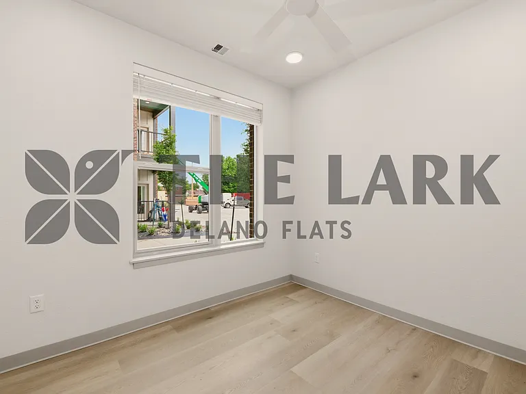 721 W Maple St #1000 — Photo 18
