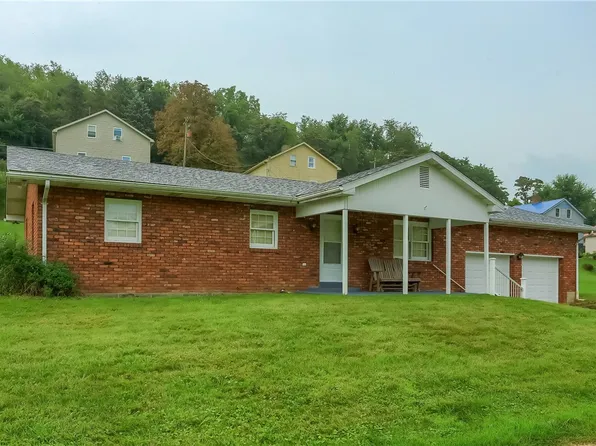 20 Fort Cherry Rd, McDonald, PA 15057