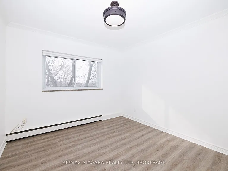 14 Norris Pl #404 — Photo 19