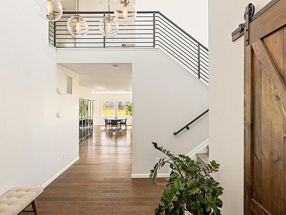 3rd image of 4744 Ravencrest Pl