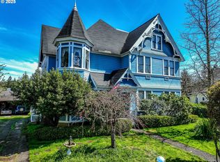 18 S Collier St, Coquille, OR