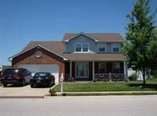 1109 S Walnut St, O'Fallon, IL 62269