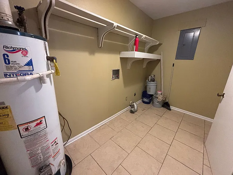 9425 Shartel Dr — Photo 9