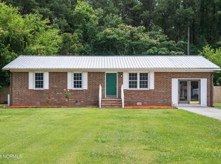 533 W Grantham Rd, New Bern, NC 28562