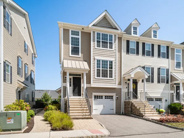 9 Moorland Drive #9, Danbury, CT 06810