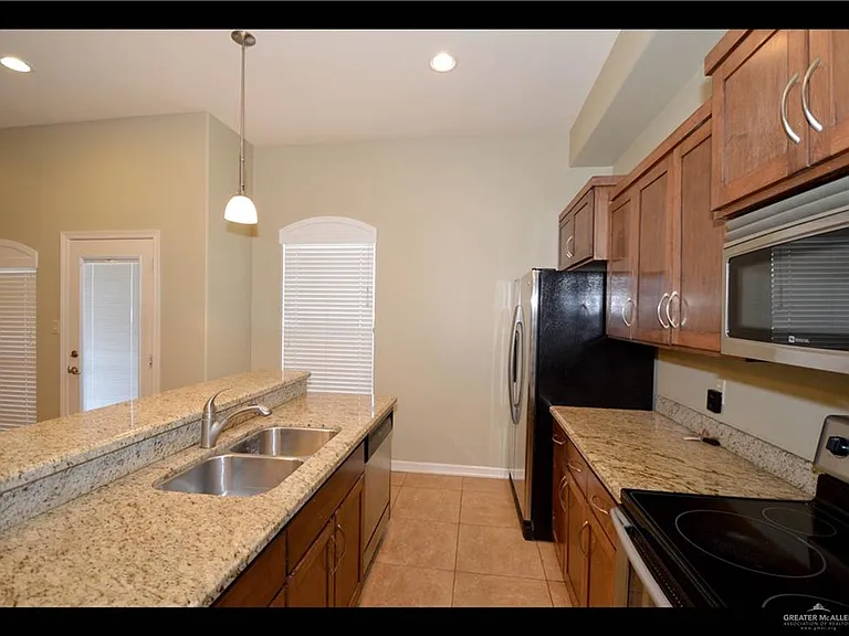 2815 Mimosa St #3 — Photo 8