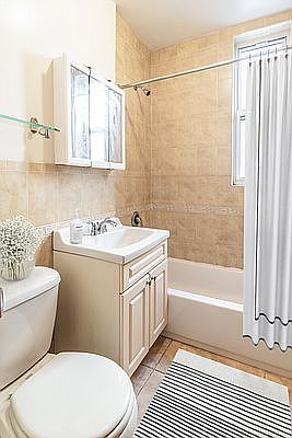 5th image of 200 W 93rd St APT 1J