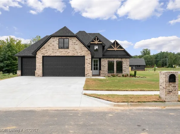 1400 Twisted Oak Way, Greenwood, AR 72936