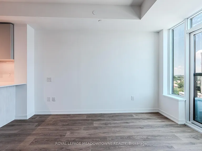 2485 Eglinton Ave W #913 — Photo 15