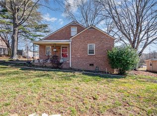 234 N Hundley Dr, Eden, NC 27288