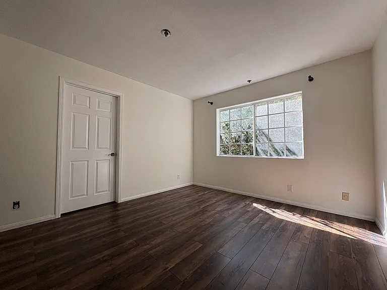 741 Venice Way #7 — Photo 5
