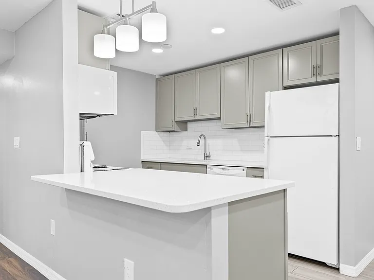 4325 Aegean Dr #106B — Photo 7