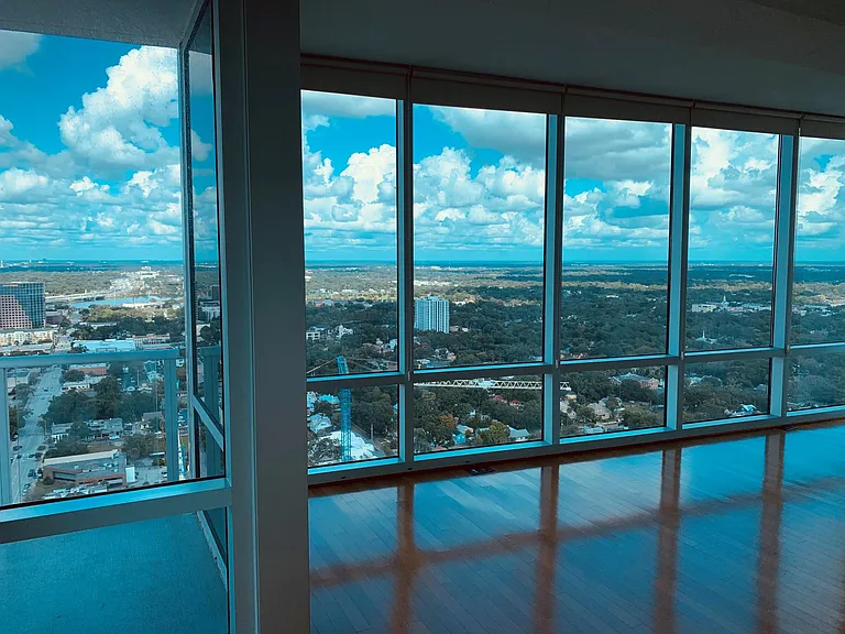 The Vue — Photo 6