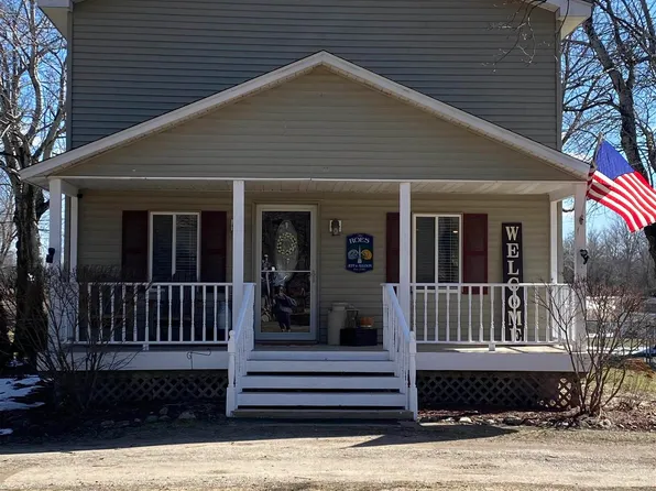 4318 Baza St, Leonard, MI 48367