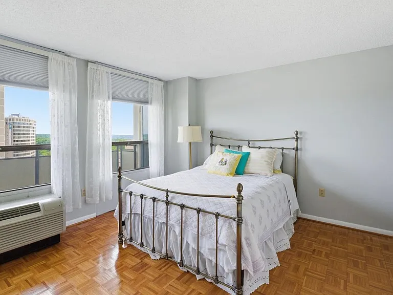 205 E Joppa Rd #1809-B-1809 — Photo 4