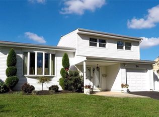 14 Louis St, Old Bridge, NJ 08857