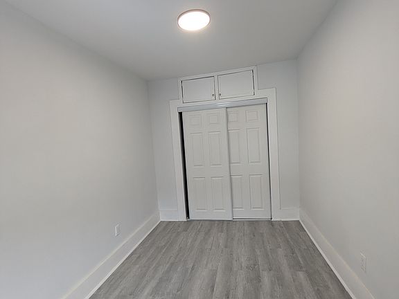 3rd image of 307 W Centre St