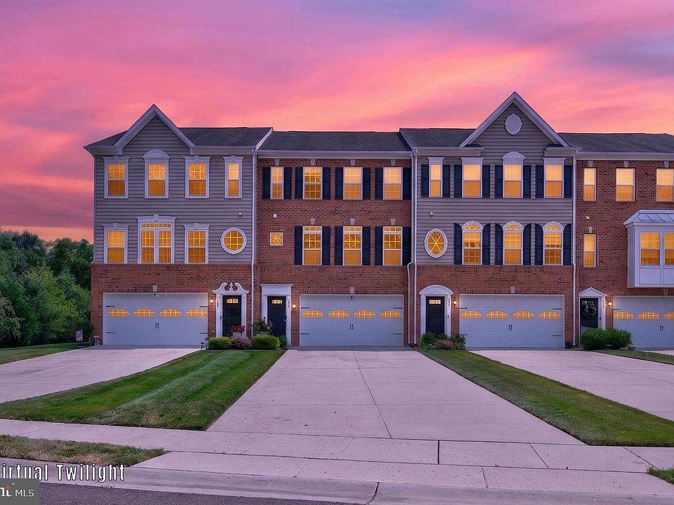 1st image of 26 Isabelle Ct