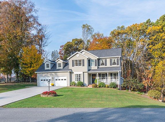2nd image of 26315 Beech Cir