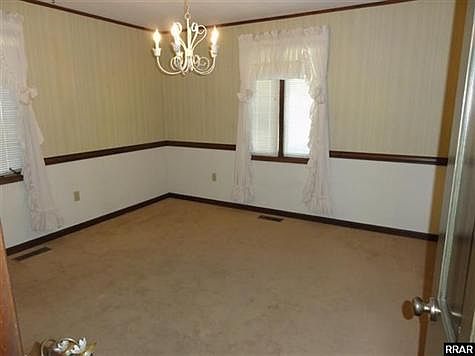 5th image of 520 Meadowlawn Dr