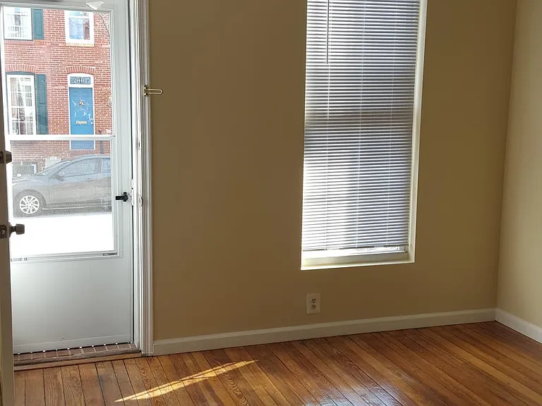 1440 Andre St #1 — Photo 2
