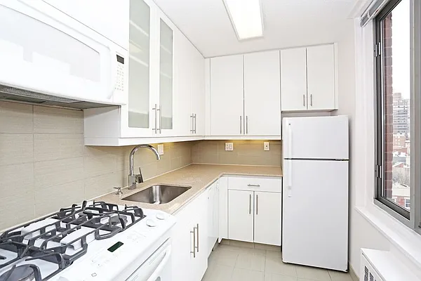 Rented by Pinnacle City Living | media 66