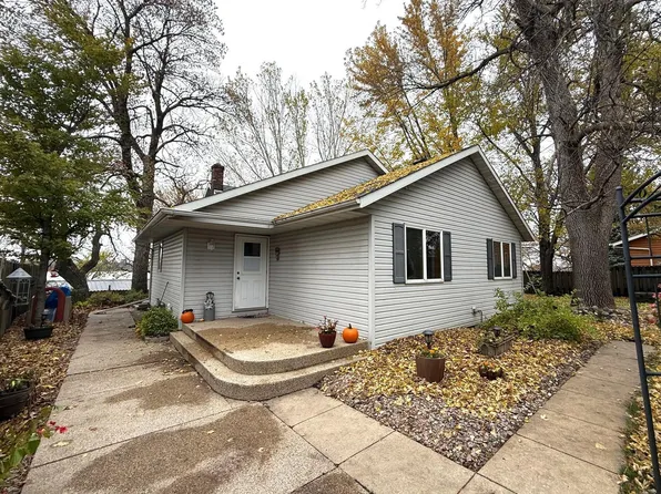 5134 E Eagle Lake Rd, Willmar, MN 56201