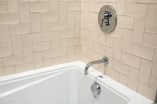 Sold by Citi Habitats | media 21