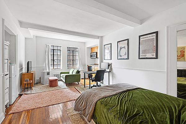 1st image of 5 Tudor City Pl APT 1524