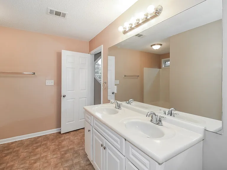 4736 Bob White Run — Photo 13