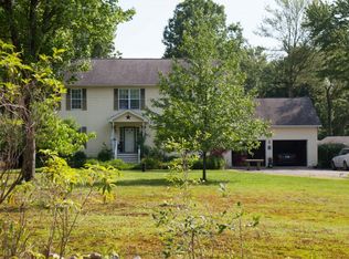 180 Owego Tpke, Shohola, PA 18458