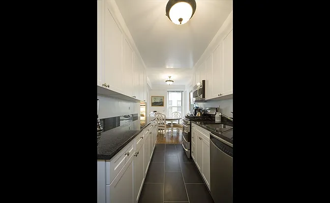 Sold by Douglas Elliman | media 18