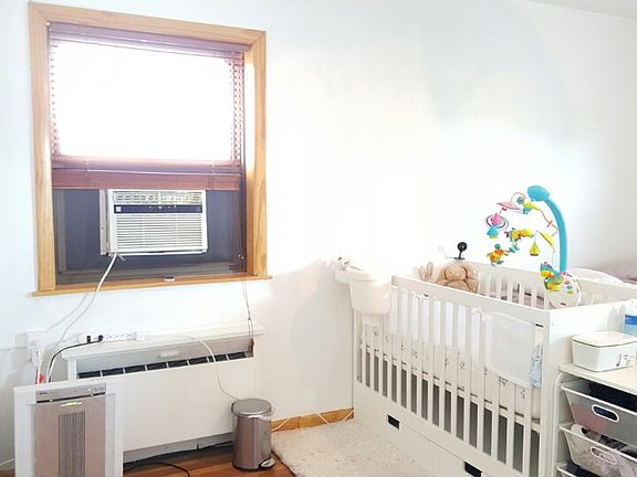 4th image of 411 Park Pl APT 4G