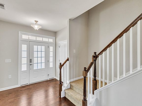5th image of 610 Wellwater Ave