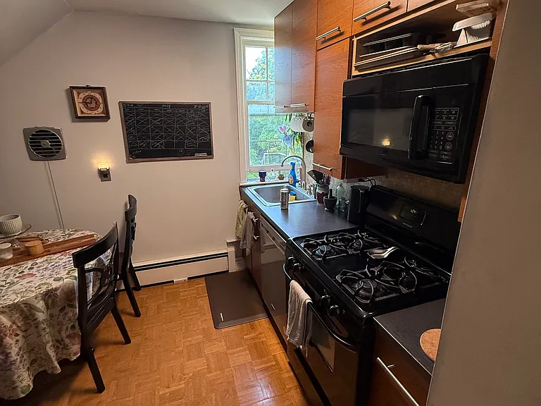 128 Branch Ave #A — Photo 3