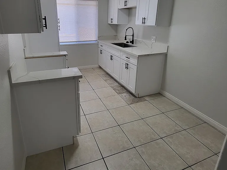 1010 S Grandee Ave #4 — Photo 17