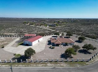 512 Lago Vista Dr, Del Rio, TX 78840