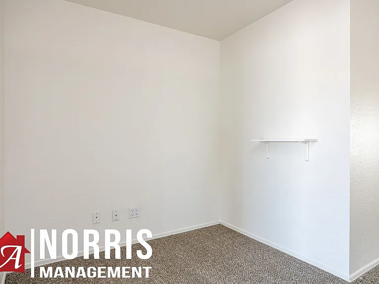 1632 E Cardinal Dr — Photo 21