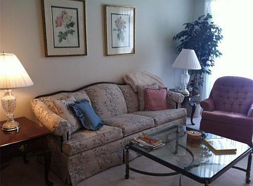 4th image of 350 Greene St Unit 206